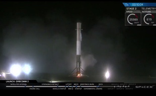 Le premier étage d'une fusée Falcon 9 de SpaceX a réussi son atterrissage, le 21 décembre 2015.