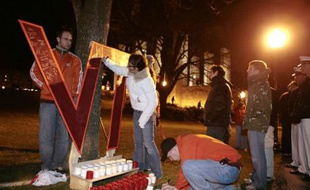 Hommage aux victimes du massacre sur le campus de Virginia Tech, aux Etats-Unis.