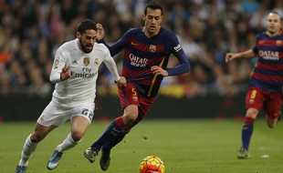 Isco lors du match entre le Real Madrid et le Barça le 21 novembre 2015.