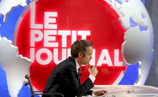 Yann Barthès sur le plateau du «Petit Journal»