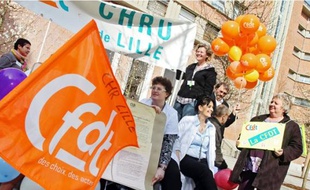 A Huriez, les ballons symbolisaient les conditions de travail qui s'envolent.