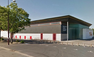 Le corps a été découvert à proximité de la halle de la Trocardière à Rezé.
