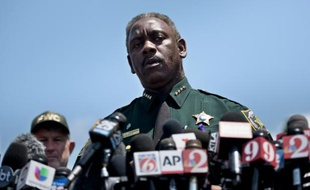 Le shérif du comté d'Orange, Jerry Demings, lors d'une conférence de presse le 15 juin 2016 à Orlando en Floride