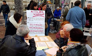 Une assemblée citoyenne organisée par le Pacte Démocratique à Marseille.