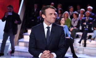 Emmanuel Macron sur le plateau de «L'émission politique», le 6 avril 2017.