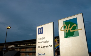 Le centre hospitalier de Cayenne, en Guyane, fait face à l'augmentation de cas de Covid-19.