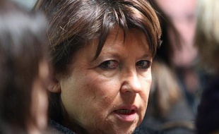 Martine Aubry, la première secrétaire du PS, interrogée mercredi par LCI sur la polémique née de propos de François Hollande sur les communistes, s'est dite convaincue que la gauche allait "se retrouver".