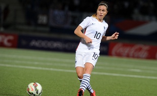 La Rennaise Camille Abily, ici lors d'un match amical entre la France et l'Écosse, le 28 mai 2015.
