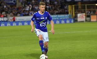 Face à Dunkerque, le Racing club de Strasbourg du milieu Jérémy Grimm dispute son dernier match de National, ce vendredi à la Meinau, avant de retrouver la Ligue 2.(Archives)