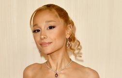 Ariana Grande promet à ses fans inquiets qu’elle n’arrête pas la musique
