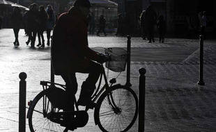 Illustration d'un cycliste à Lille.