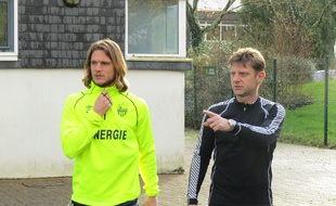 Ce mardi matin, le milieu de terrain belge Guillaume Gillet s'apprête à aller courir avec le médecin du FCN Marc Dauty.