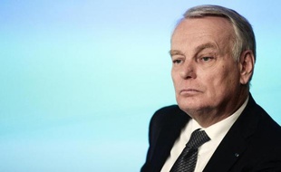 Le Premier ministre Jean-Marc Ayrault a assuré, dans une lettre adressée aux fédérations syndicales de fonctionnaires, qu'"aucune mesure" ne sera prise pour geler l'avancement des fonctionnaires, a indiqué samedi Unsa Fonction publique.