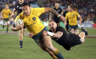 Israel Folau lors d'un match avec l'Australie contre la Nouvelle Zélande.