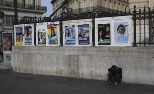 Des affiches électorales lors des municipales 2020 de Marseille