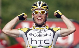 Mark Cavendish s'impose lors de la 11e étape du Tour de France, le 15 juillet 2009