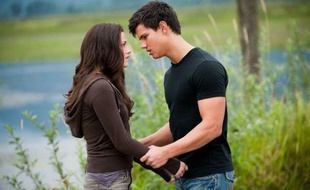 Taylor Lautner et Kristen Stewart dans «Twilight- Chapitre 3: Hésitation»