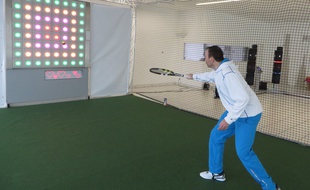 Digi-tennis 2.0, un mur digital pour s'entraîner au tennis.