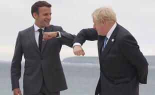 Emmanuel Macron et Boris Johnson, lors du G7, en juin 2021, au Royaume-Uni.