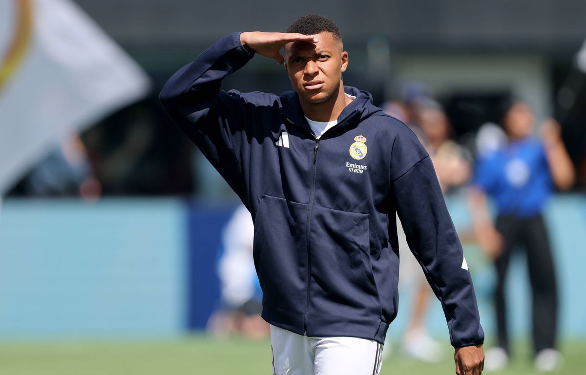 Equipe de France : L'IGPN ouvre une enquête après un don de Kylian Mbappé à des CRS
