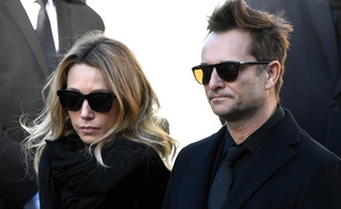 Laura Smet et David Hallyday aux obsèques de Johnny Hallyday à l'église de la Madeleine, le 9 décembre 2017.