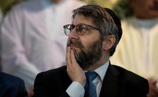 Le grand rabbin de France Haim Korsia a demandé mardi aux musulmans de sortir de l'interprétation «archaïque» du Coran.