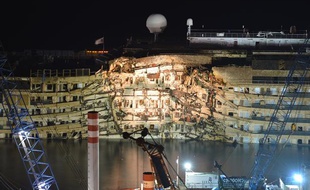 L'épave du Costa Concordia le 17 septembre 2013.