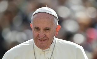 Le pape François lors d'une audience générale hebdomadaire au Vatican, le 13 avril 2016