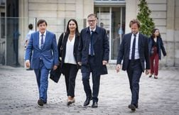 Le PS de mieux en mieux placé pour l’après-Bayrou