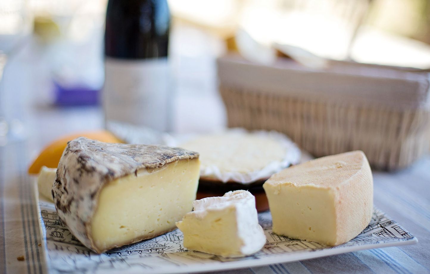 Intoxication alimentaire Faut il vraiment supprimer les fromages