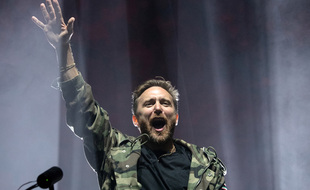 David Guetta au Festival des Vieilles Charrues, en juillet 2019.