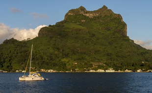 Le Mont Oteman, à Bora Bora, en Polynésie Française.