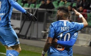 Dimitri Payet célèbre comme il se doit son superbe but inscrit ce mercredi dans le Chaudron. JEAN-PHILIPPE KSIAZEK