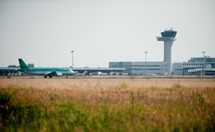 Merignac, 10 septembre 2012. - L'aeroport de Bordeaux Merignac. - Photo : Sebastien Ortola