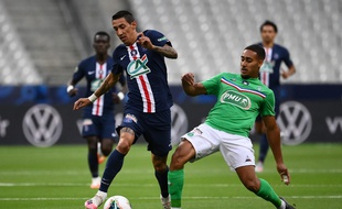 A l'image d'un Di Maria en petite forme, le PSG a souffert contre des Stéphanois vite réduits à dix.