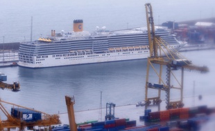 Les passagers français du Costa Deliziosa ont été débarqués à Barcelone. Ils rejoindront ensuite Montpellier en car, avant de retrouver leurs domiciles.