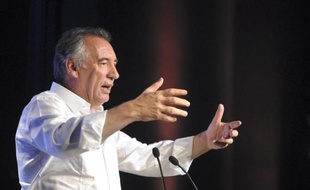 Le président du MoDem François Bayrou fait un discours à Guidel le 21 septembre 2014 pour la rentrée politique du parti