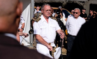 Le haut-commissaire de la République en Nouvelle-Calédonie, Patrice Faure, a annoncé lundi le confinement strict de la population pour une durée de quinze jours.