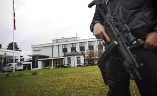 Les émissaires du gouvernement colombien et de la rébellion marxiste des Farc ont donné jeudi à Hurdal, au nord d'Oslo, le coup d'envoi du processus de paix visant à mettre fin à un conflit d'un demi siècle.
