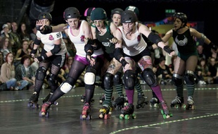 Le roller derby compte 90 équipes en France dont certaines affichent complet.
