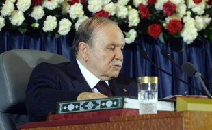 Le président algérien Abdelaziz Bouteflika lors de la cérémonie d'investiture le 28 avril 2014 à Alger