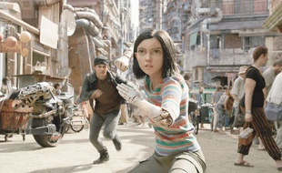 Rosa Salazar dans Alita: Battle Angel de Robert Rodriguez