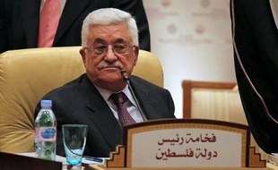 Mais le président palestinien Mahmoud Abbas a été ferme jeudi. "Nous ne renoncerons pas à la demande d'adhésion de la Palestine à l'Unesco, où la bataille est très intense", a-t-il déclaré, affirmant ne voir "aucune justification" à l'abandon de cette candidature.