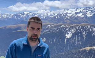 Après le pic d'Aneto dans les Pyrénées, David Labarre, malvoyant de 31 ans, va escalader le Mont-Blanc.