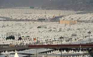 Vue générale le 12 octobre 2013 des tentes des milliers de fidèles rassemblés à la Mecque