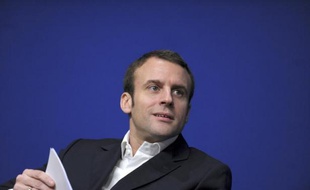 Le ministre de lÉconomie Emmanuel Macron, le 23 janvier 2015 à Paris