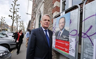 Ils y pensent tous mais aucun n'en dit mot ouvertement. De nombreux scénarios s'échafaudent au Parti socialiste sur le gouvernement de François Hollande, élu dimanche président de la République.