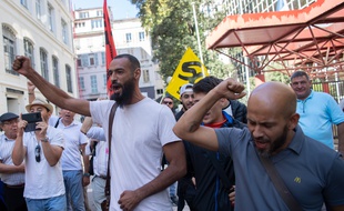 Les salariés de McDonald's devant le tribunal de Marseille.