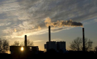 Vue en date du 13 décembre 2014 de la centrale EDF de Cordemais près de Nantes