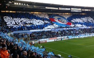 Football: La ville en bleu et blanc, dress-code et concours de selfies... Strasbourg veut une mobilisation générale pour le match décisif du Racing.